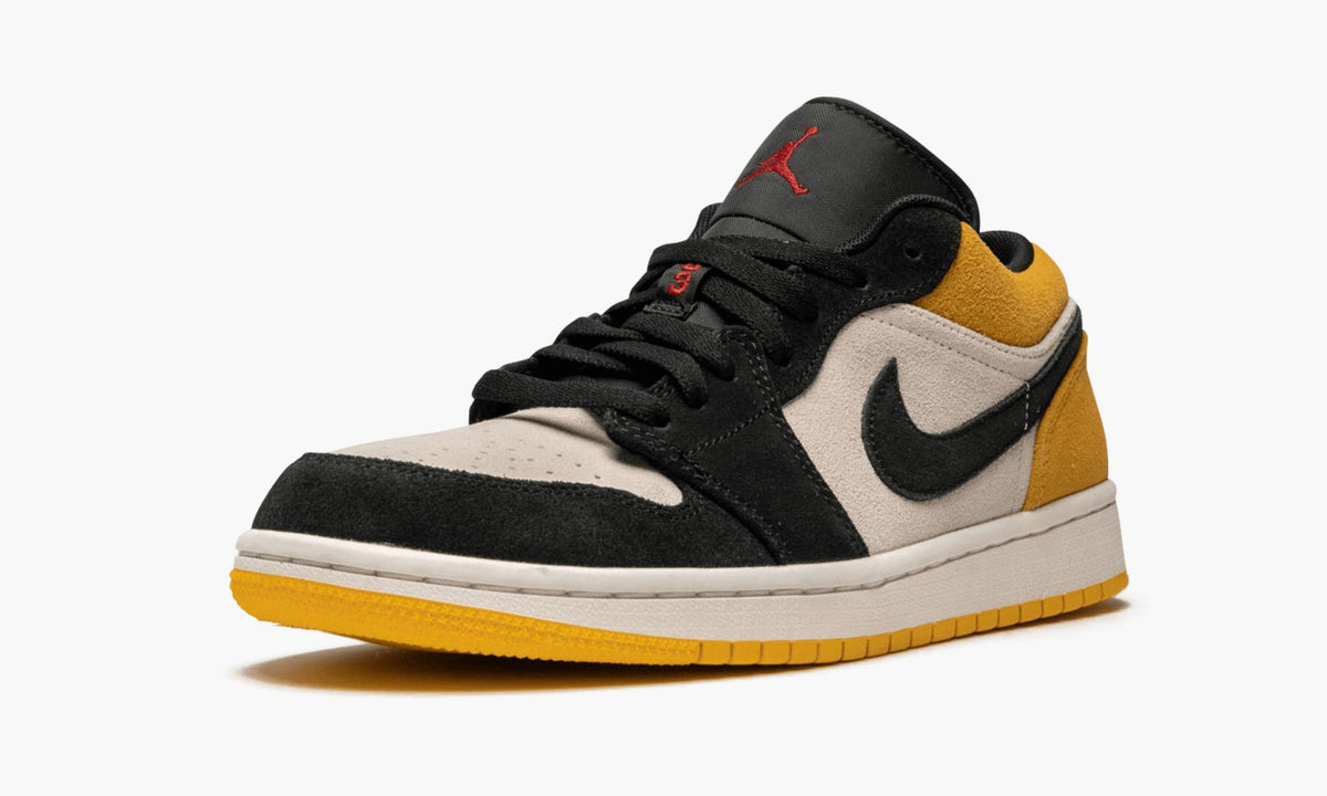 Air Jordan 1 Low "University Gold" Sneakers