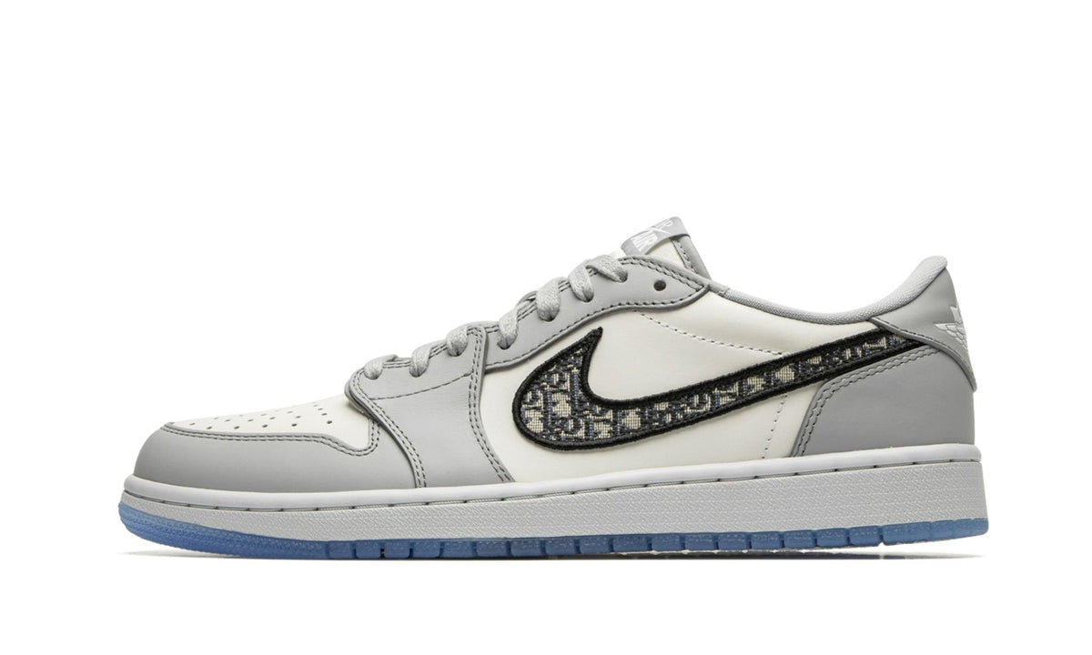 Air Jordan 1 Low Dior Sneakers