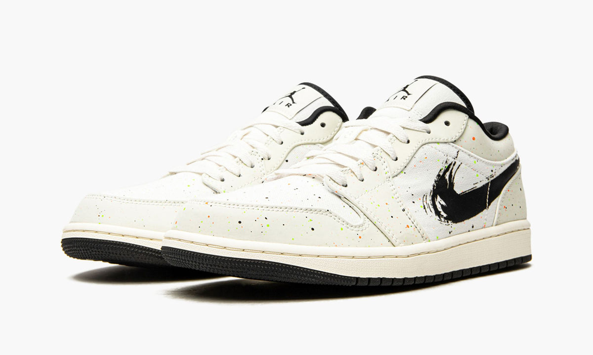 Air Jordan 1 Low SE "Brushstroke" Sneakers